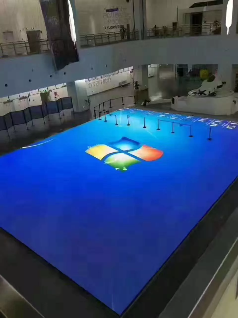 互动地屏