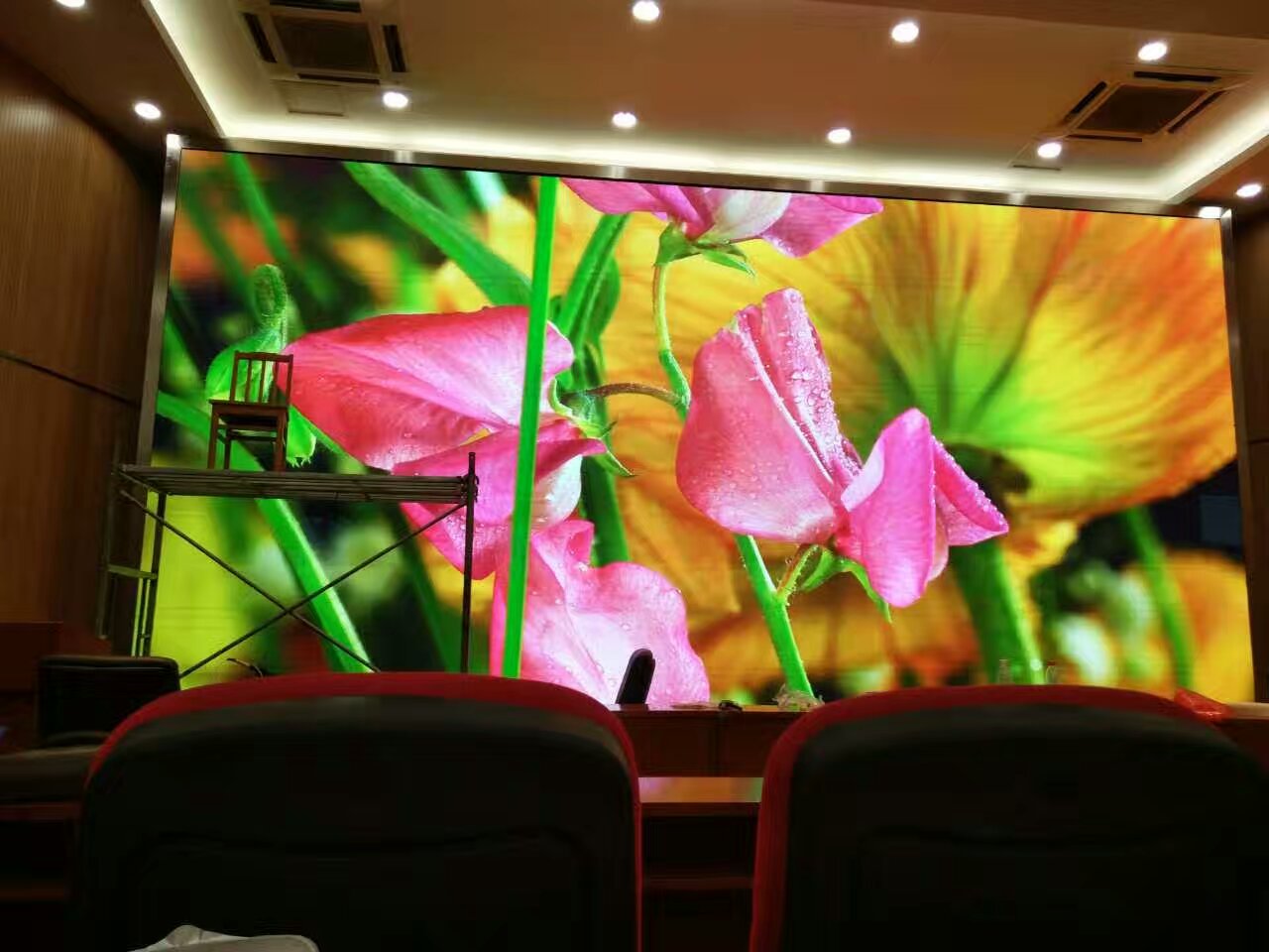 p3全彩led显示屏高州室内全彩led电子显示屏室内led屏安装室内led屏幕